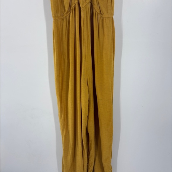 Xhileration Sleeveless Mustard Yellow V-Neck Ruffle Jumpsuit Romper Size M - Picture 6 of 13